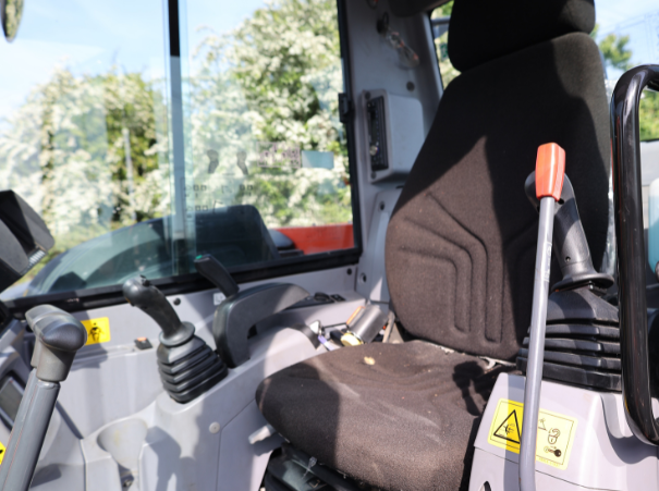 11048456 Kubota KX080-4a2 in the cab
