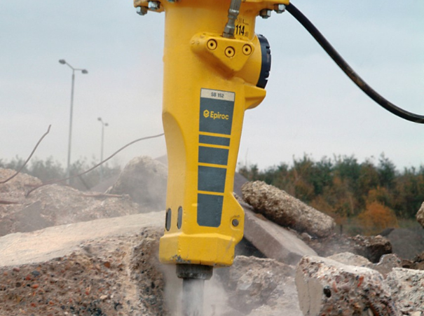 Epiroc SB152 breaker