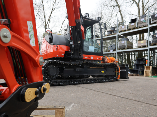 Kubota steel track change