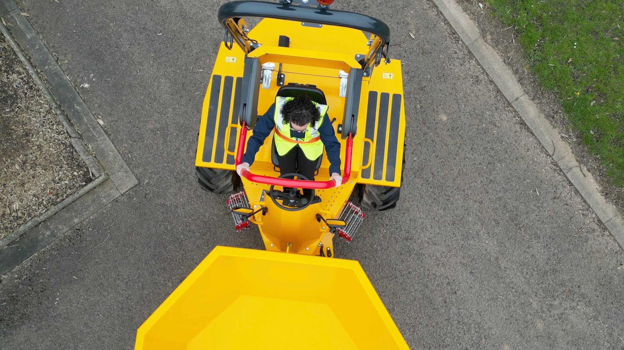 Thwaites ROPS+ 004