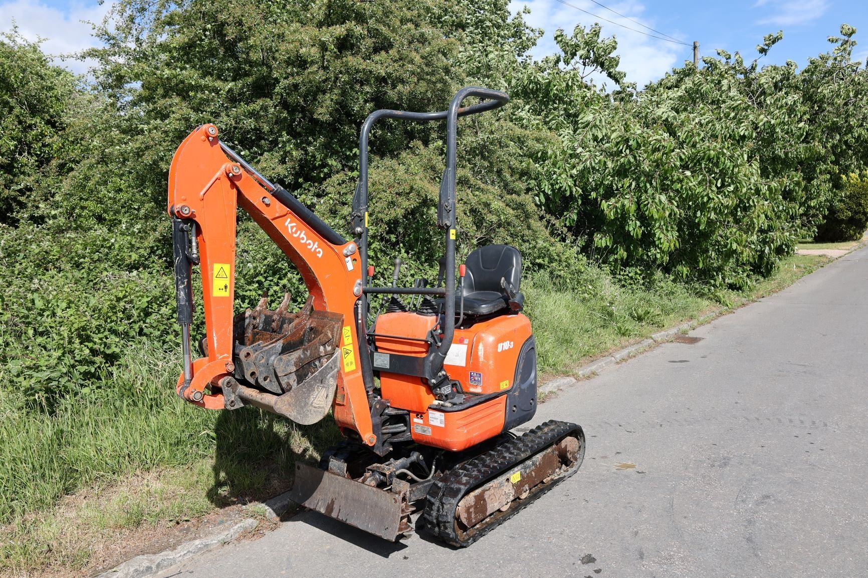 Kubota U10-3 front left