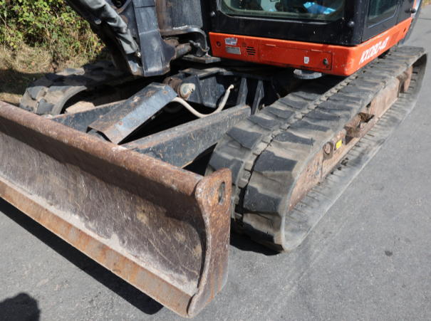 11049320 Kubota KX080-4a dozer and tracks