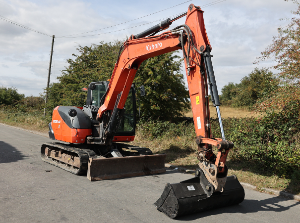 11049320 Kubota KX080-4a front right