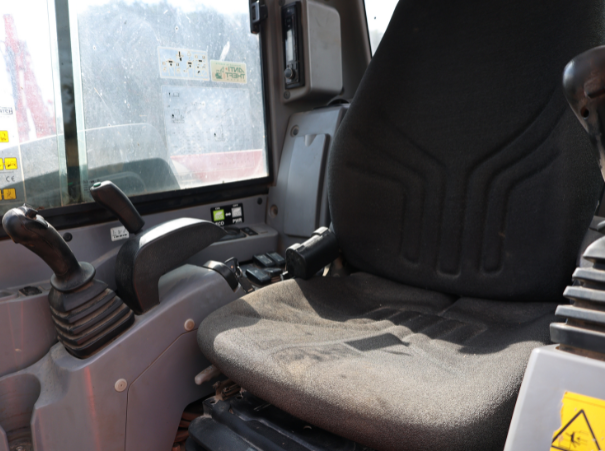 11049320 Kubota KX080-4a inside cab