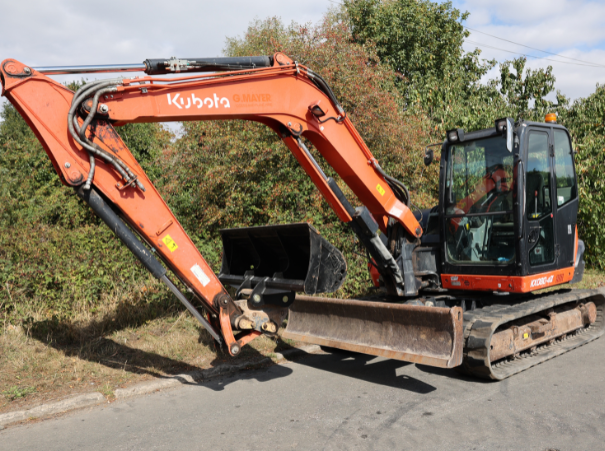 11049320 Kubota KX080-4a left front