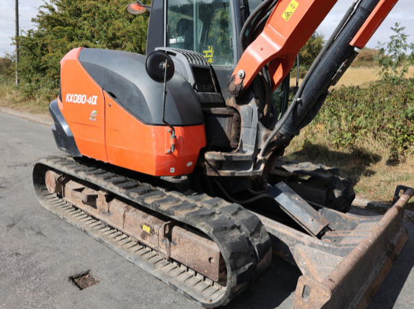 11049320 Kubota KX080-4a up close right side