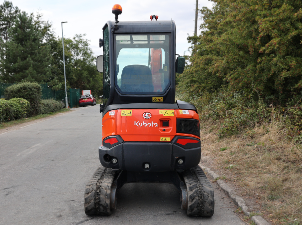 11049367 Kubota U27-4 rear