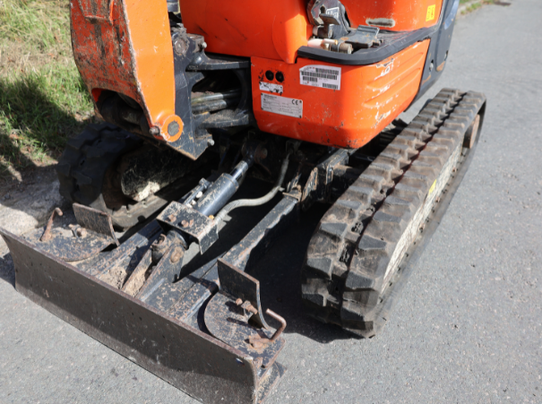 Kubota U36 Excavator 11049318 left tracks