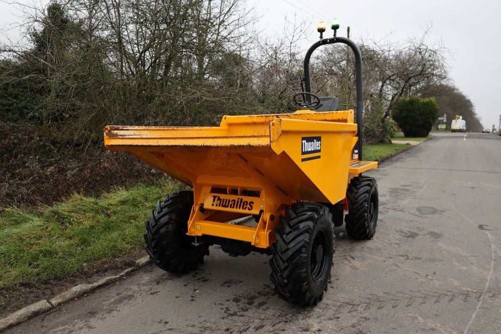 Thwaites 3 ton dumper left side front