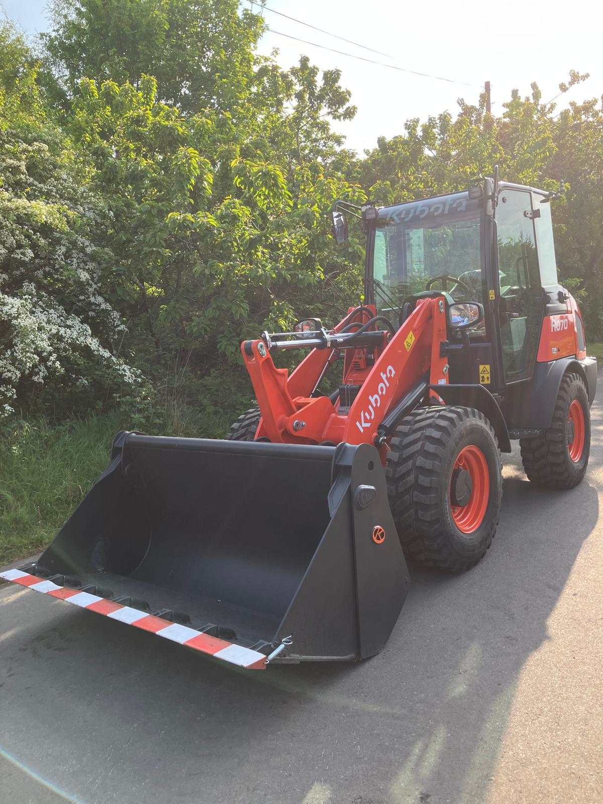 Kubota R070 wheel loader front side