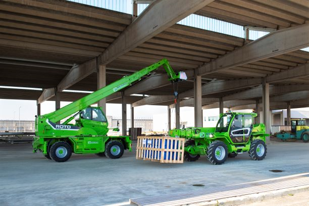 Merlo P40.17 telehandler working alongside the ROTO50.26 S.PLUS