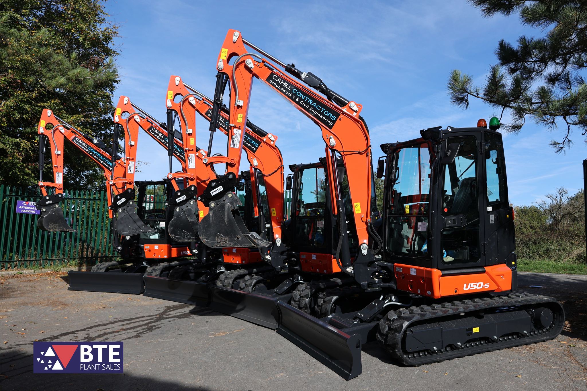 Cahill contractors five kubota u50-5 excavators